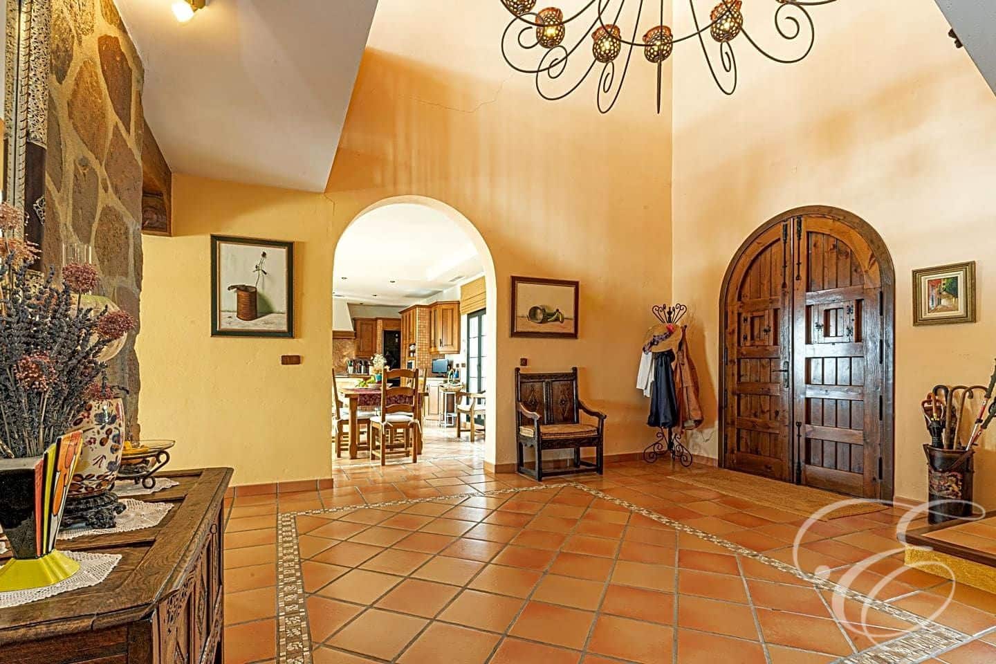 4 bedroom Villa for sale in Villanueva de la Concepcion with pool garage - € 1,690,000 (Ref: 7260201)