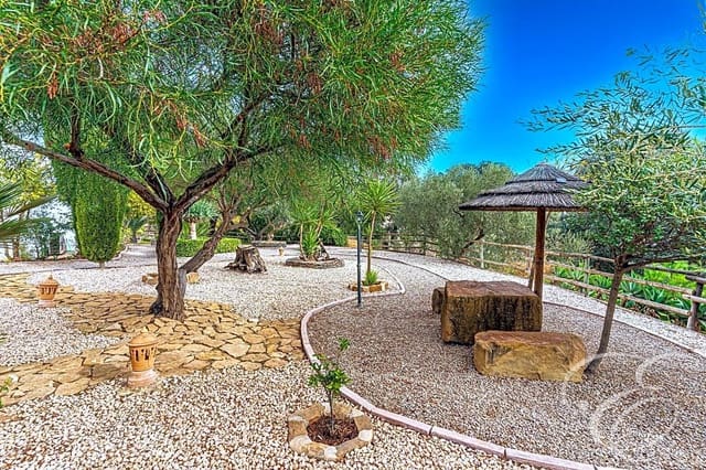 4 soverom Villa til salgs i Villanueva de la Concepcion med svømmebasseng garasje - € 1 690 000 (Ref: 7260201)