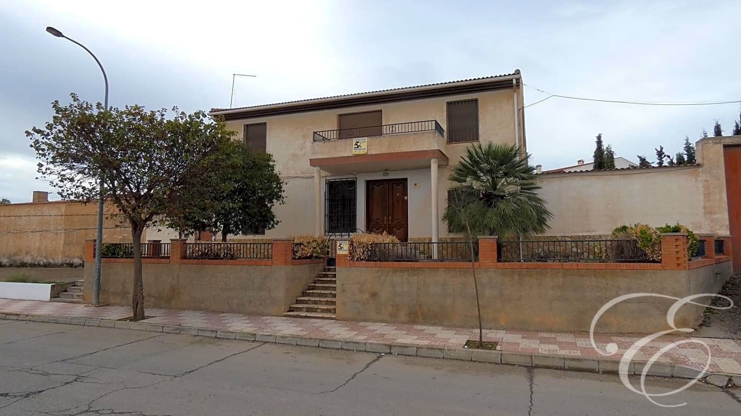 5 soveværelse Villa til salg i Moraleda de Zafayona med garage - € 680.000 (Ref: 7286581)