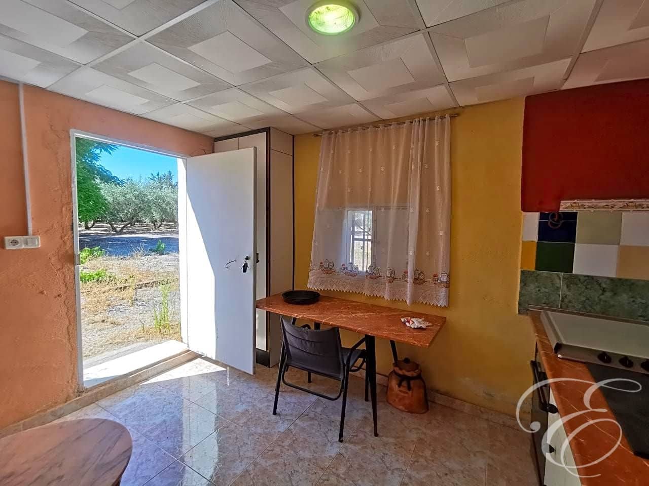 5 bedroom Finca/Country House for sale in Moraleda de Zafayona with pool - € 268,000 (Ref: 7371214)