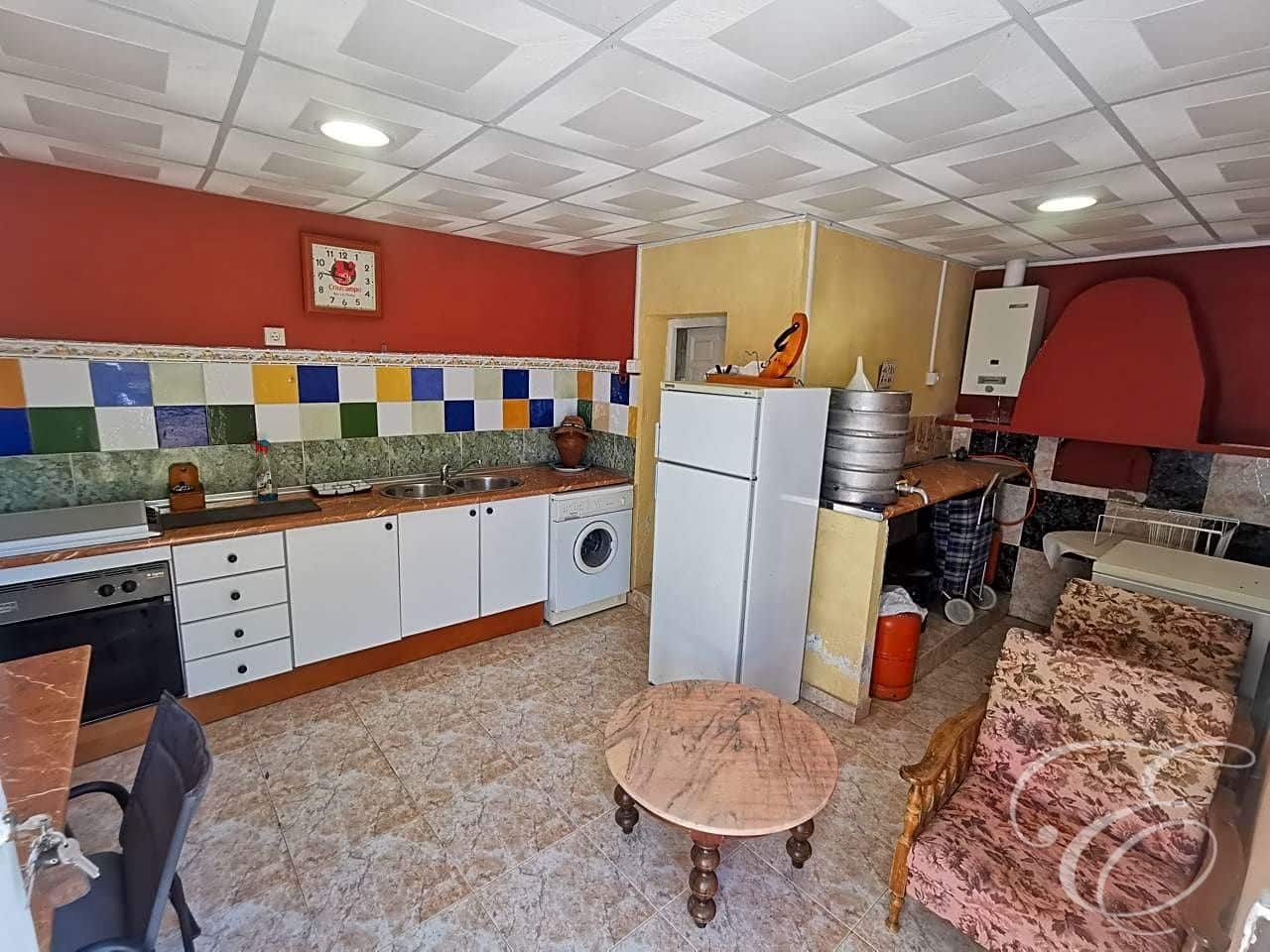 5 bedroom Finca/Country House for sale in Moraleda de Zafayona with pool - € 268,000 (Ref: 7371214)