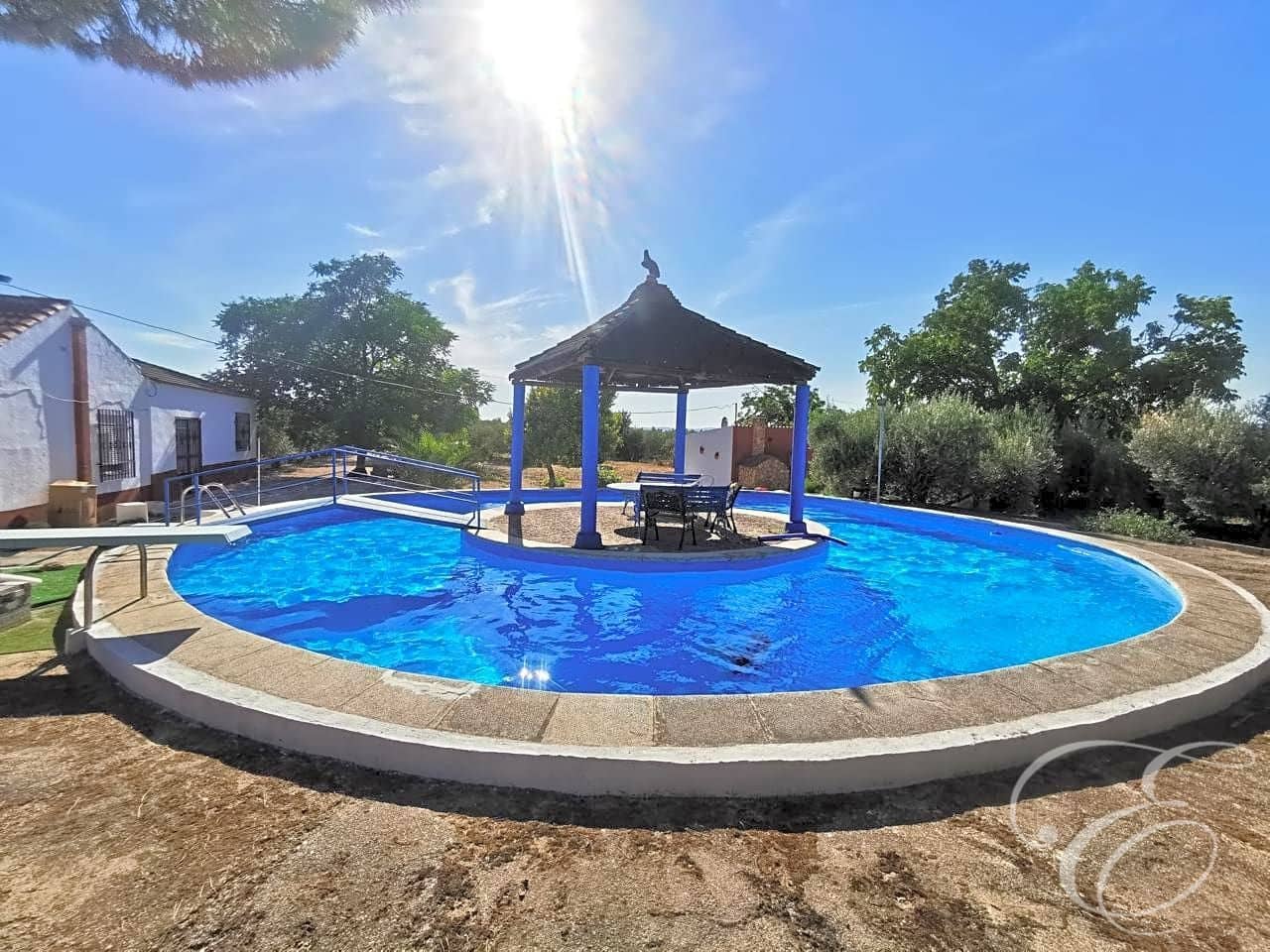 5 bedroom Finca/Country House for sale in Moraleda de Zafayona with pool - € 268,000 (Ref: 7371214)