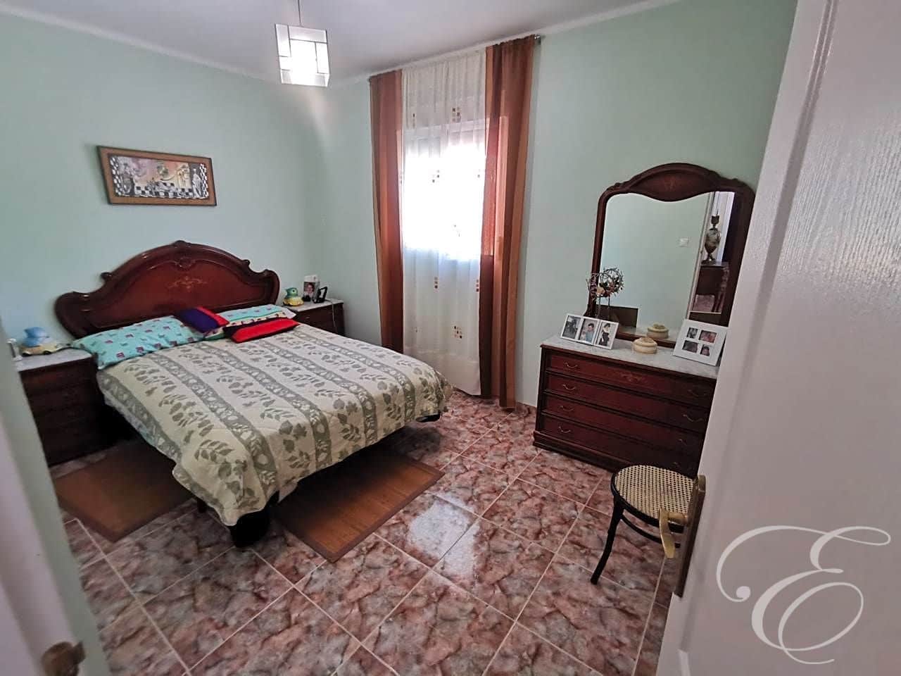 5 bedroom Finca/Country House for sale in Moraleda de Zafayona with pool - € 268,000 (Ref: 7371214)