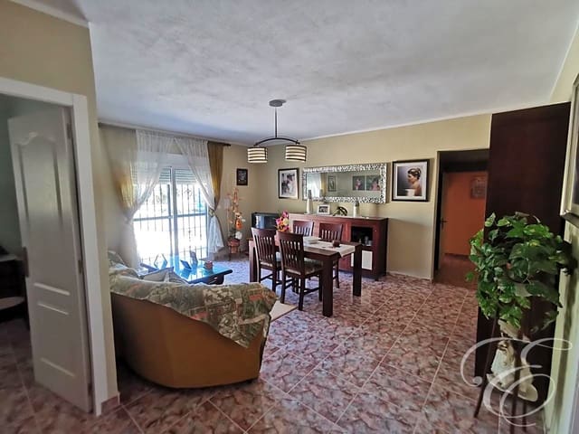 5 slaapkamer Finca/Landhuis te koop in Moraleda de Zafayona met zwembad - € 268.000 (Ref: 7371214)