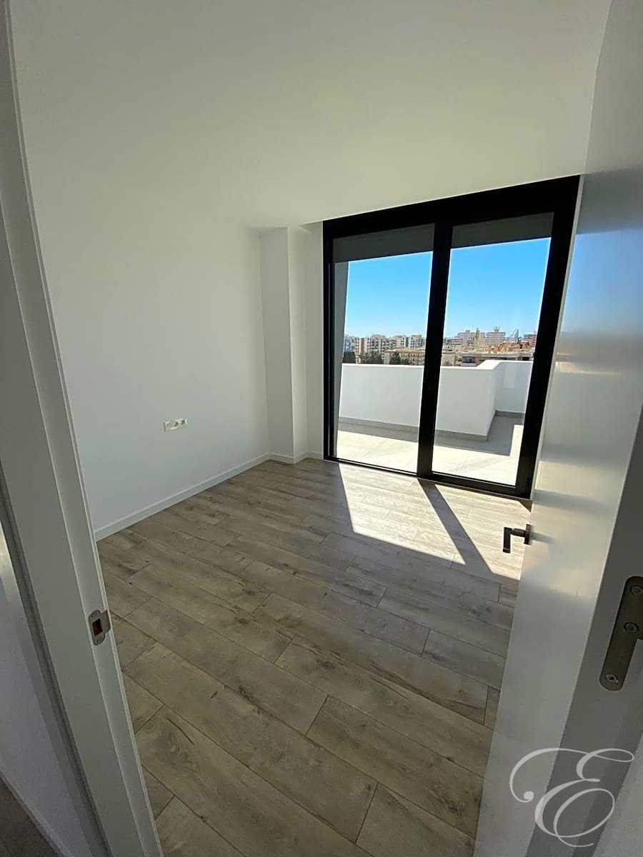 3 chambre Villa/Maison à vendre à Torre del Mar avec piscine garage - 549 900 € (Ref: 7411102)