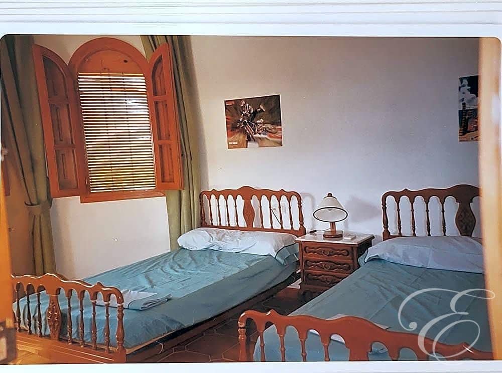 4 soveværelse Villa til salg i Carcabuey med swimmingpool garage - € 450.000 (Ref: 7433128)