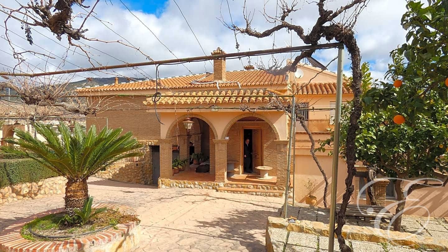 7 soveværelse Villa til salg i Padul med swimmingpool garage - € 350.000 (Ref: 7461299)