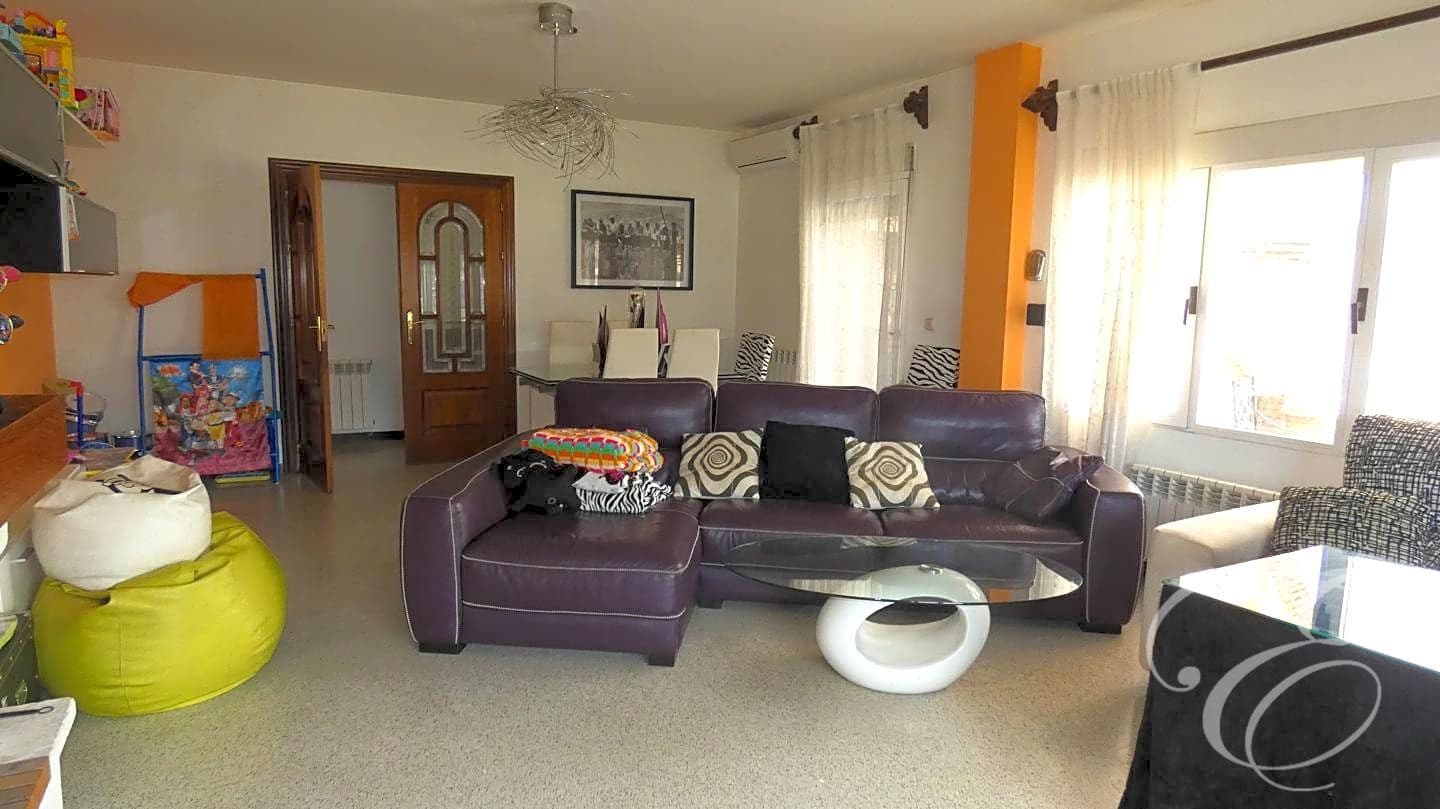 7 soveværelse Villa til salg i Padul med swimmingpool garage - € 350.000 (Ref: 7461299)