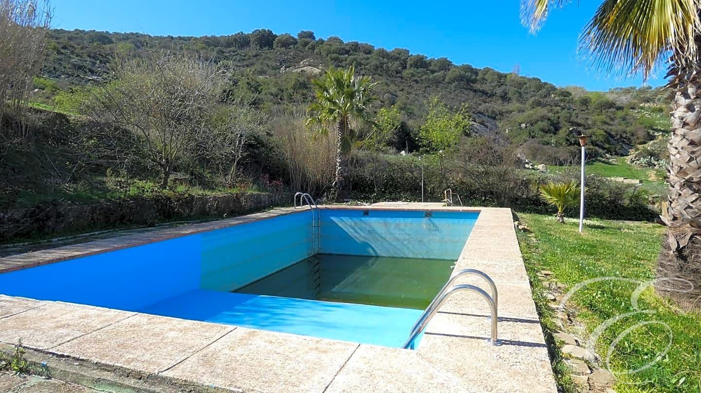 6 Zimmer Finca/Landgut zu verkaufen in Villanueva de la Concepcion mit Pool Garage - 340.000 € (Ref: 7475290)