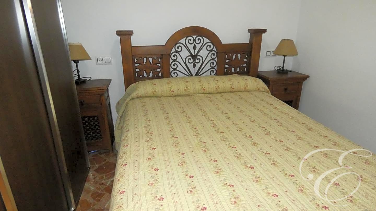 3 soveværelse Villa til salg i Rute med swimmingpool garage - € 325.000 (Ref: 7485626)