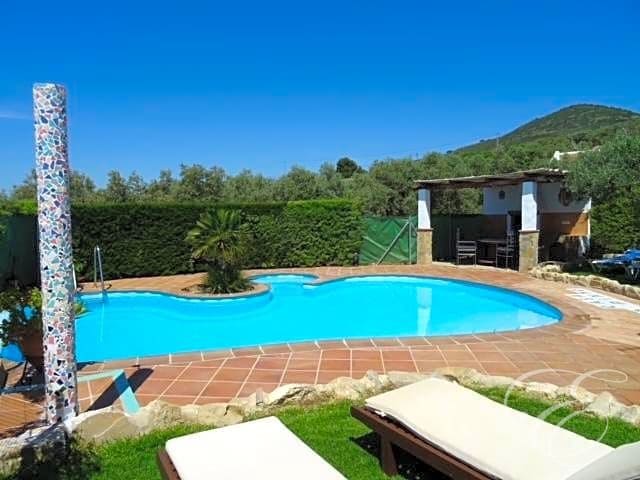 4 chambre Finca/Maison de Campagne à vendre à Villanueva de la Concepcion avec piscine garage - 478 000 € (Ref: 7485627)