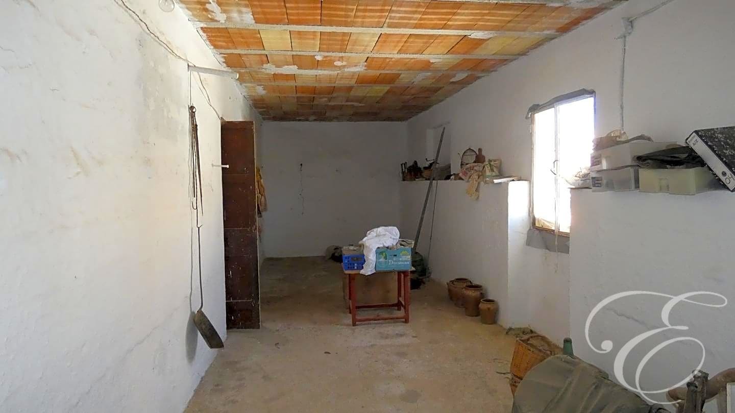 8 soveværelse Villa til salg i Colmenar med garage - € 188.700 (Ref: 7537312)