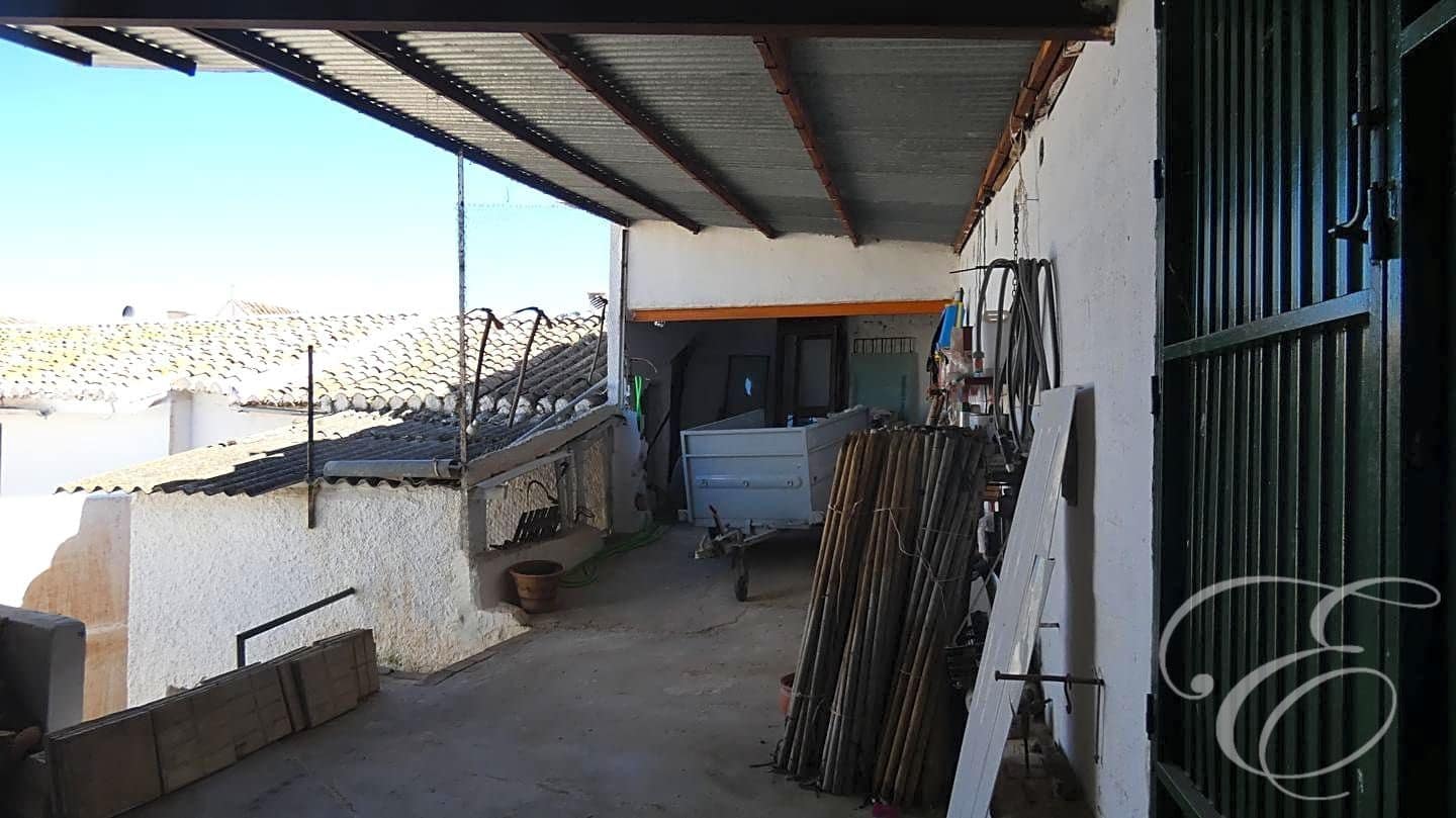 8 soveværelse Villa til salg i Colmenar med garage - € 188.700 (Ref: 7537312)