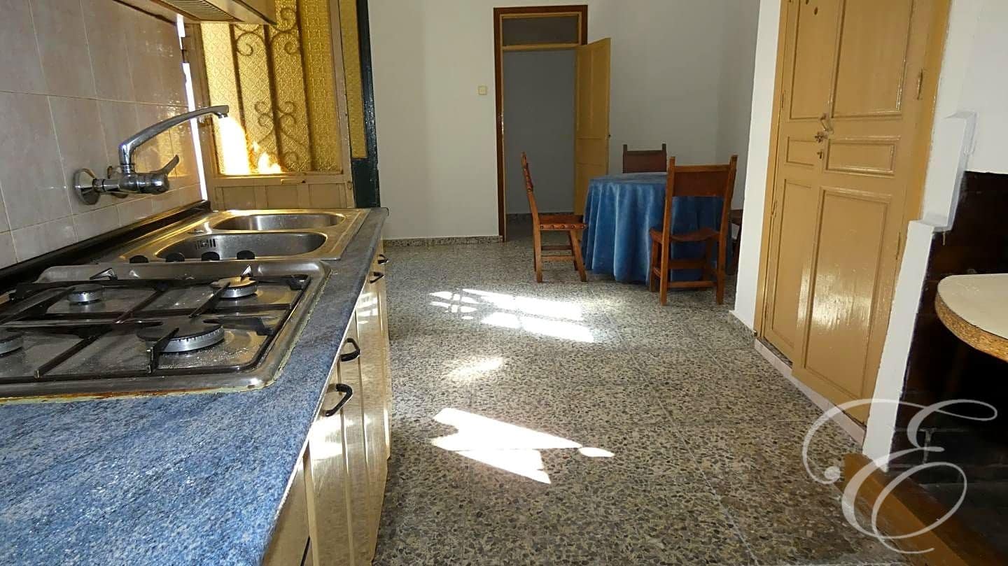 8 soveværelse Villa til salg i Colmenar med garage - € 188.700 (Ref: 7537312)