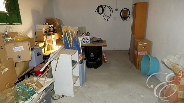 8 soveværelse Villa til salg i Colmenar med garage - € 188.700 (Ref: 7537312)