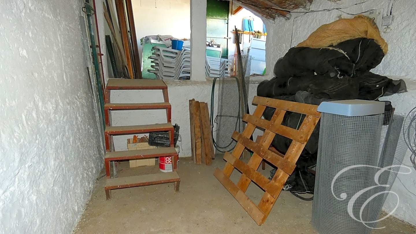 8 soveværelse Villa til salg i Colmenar med garage - € 188.700 (Ref: 7537312)