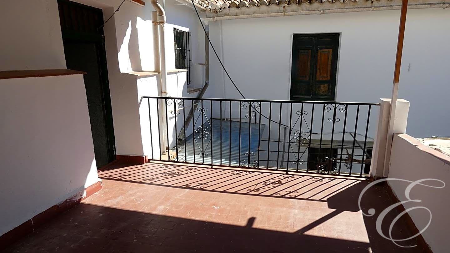 8 soveværelse Villa til salg i Colmenar med garage - € 188.700 (Ref: 7537312)