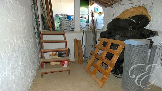 8 soveværelse Villa til salg i Colmenar med garage - € 188.700 (Ref: 7537312)