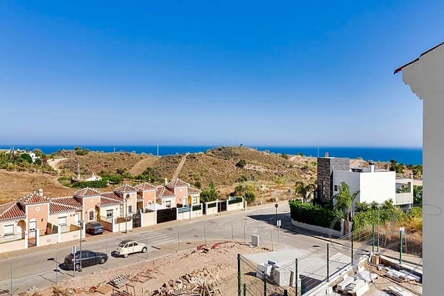 3 slaapkamer Villa te koop in Almayate, Vélez-Málaga met zwembad garage - € 314.000 (Ref: 7540016)