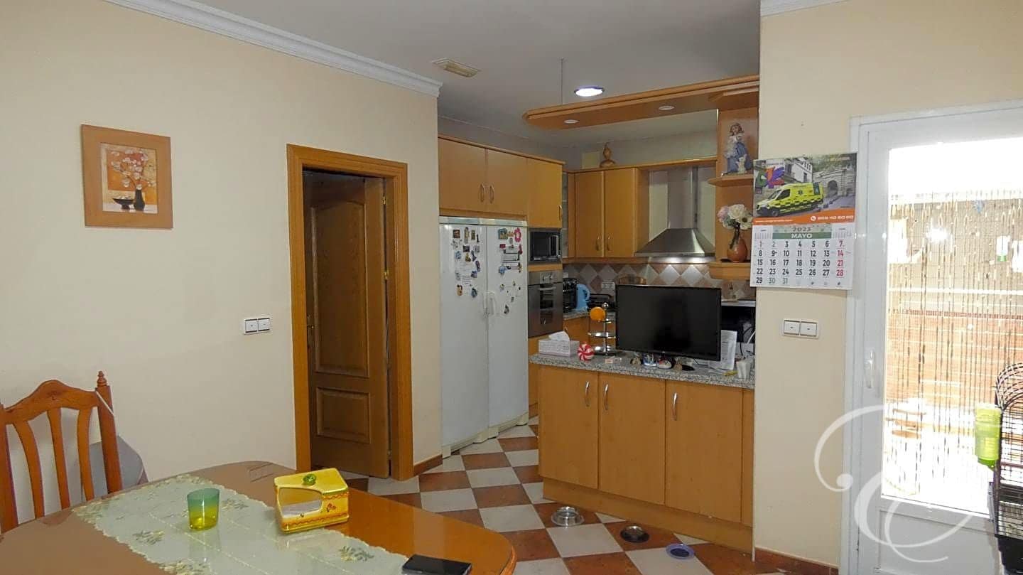 4 soveværelse Villa til salg i Moraleda de Zafayona - € 240.000 (Ref: 7581876)