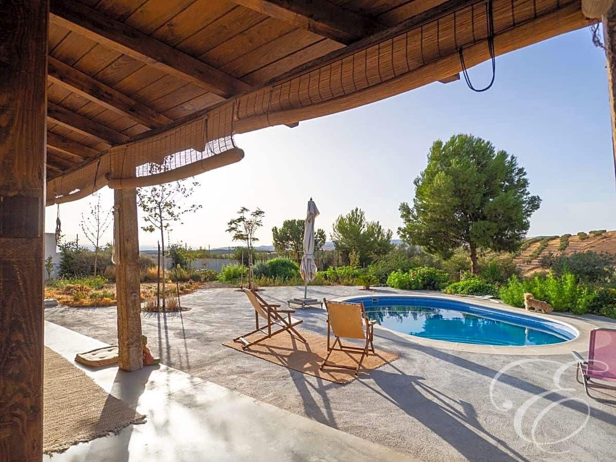 5 soveværelse Finca/Landehus til salg i Alhama de Granada med swimmingpool garage - € 2.500.000 (Ref: 7617580)