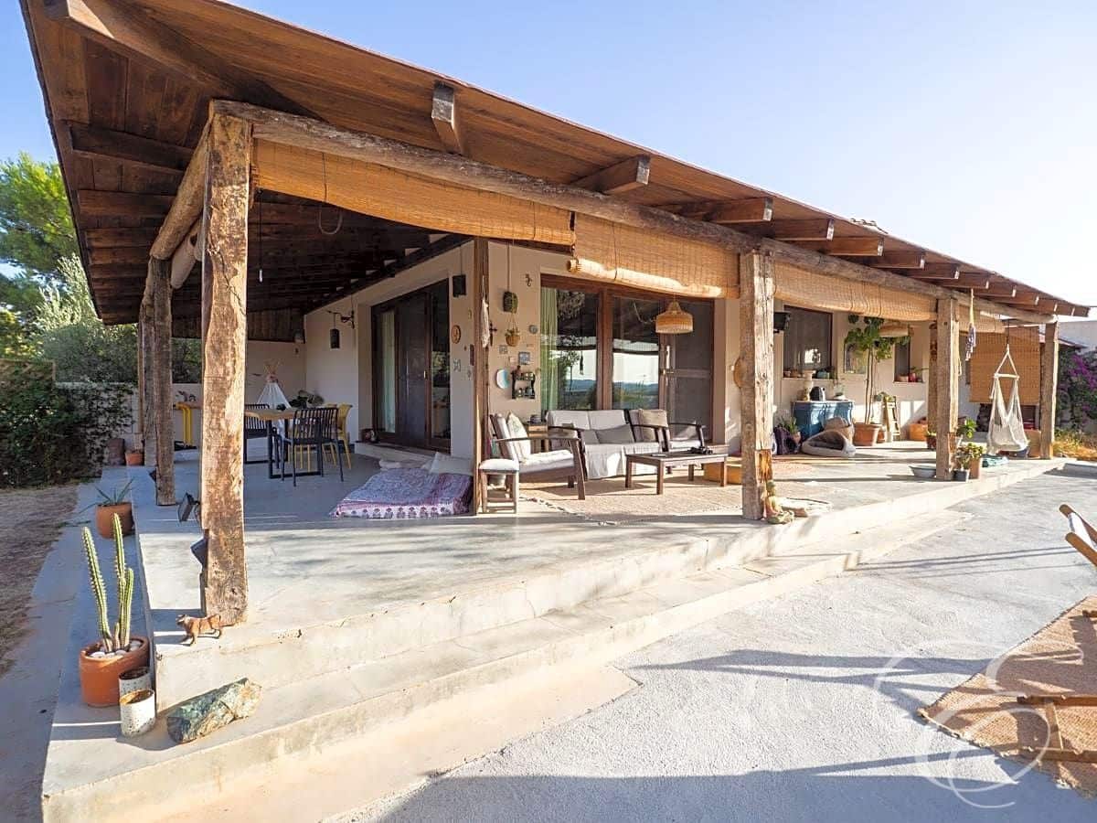 5 soveværelse Finca/Landehus til salg i Alhama de Granada med swimmingpool garage - € 2.500.000 (Ref: 7617580)