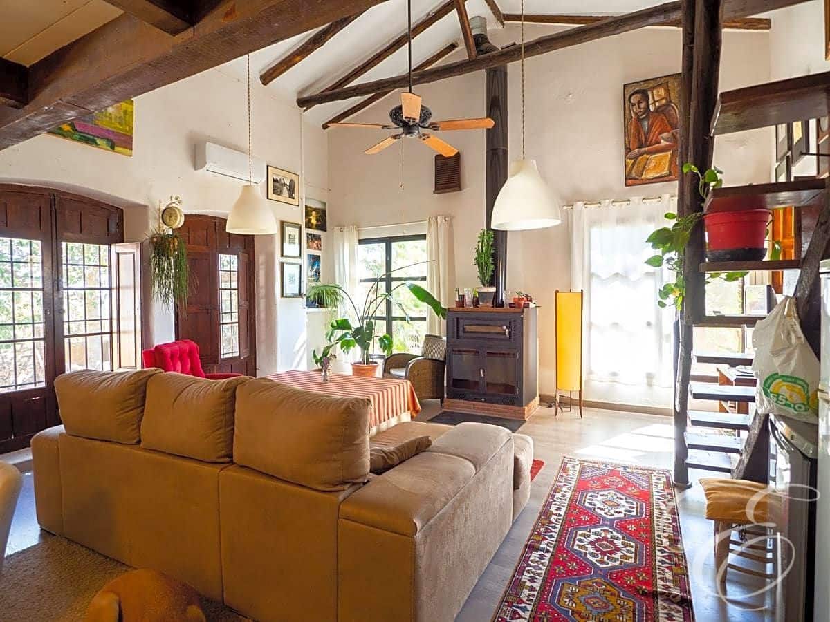 5 soveværelse Finca/Landehus til salg i Alhama de Granada med swimmingpool garage - € 2.500.000 (Ref: 7617580)