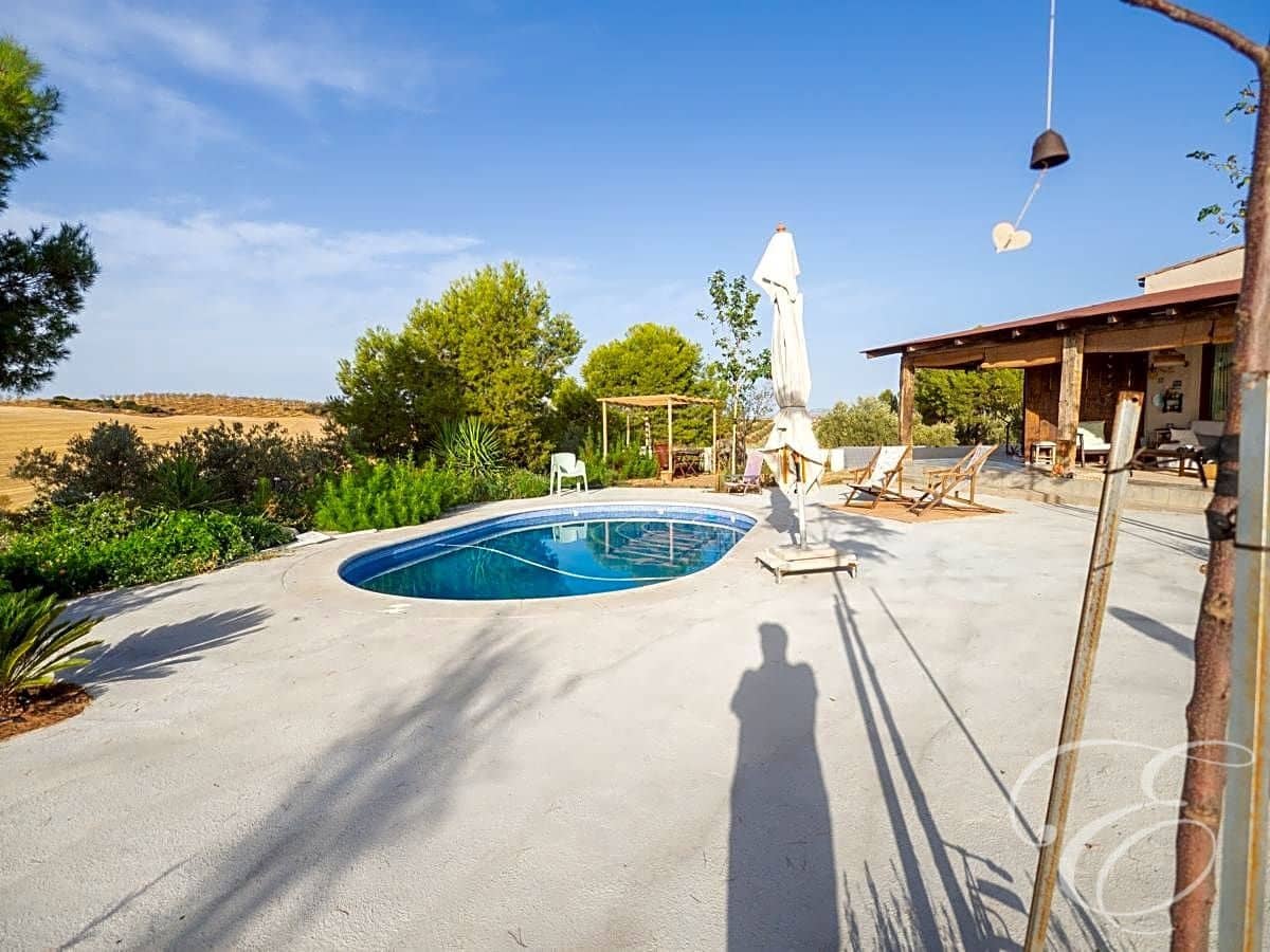 5 soveværelse Finca/Landehus til salg i Alhama de Granada med swimmingpool garage - € 2.500.000 (Ref: 7617580)