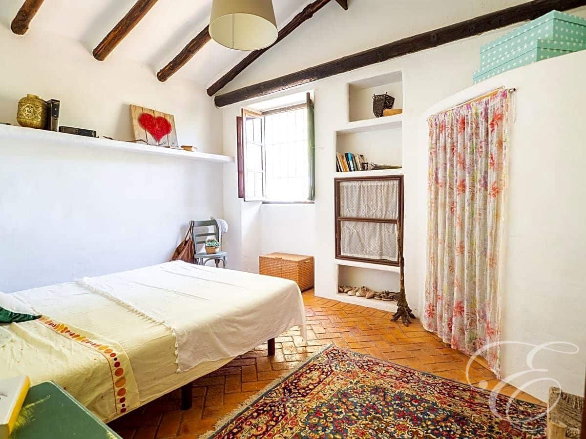 5 soveværelse Finca/Landehus til salg i Alhama de Granada med swimmingpool garage - € 2.500.000 (Ref: 7617580)