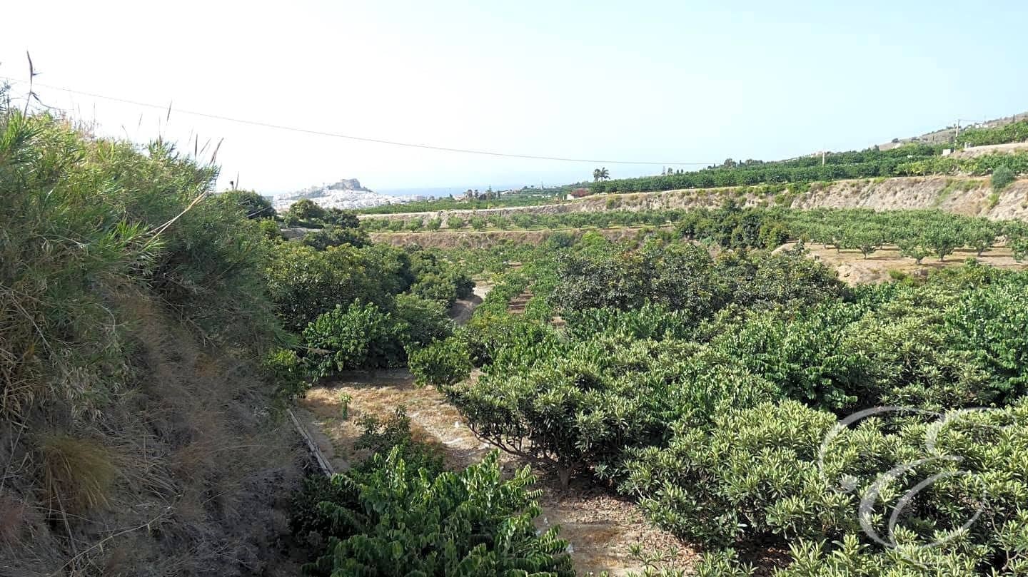 3 Zimmer Villa zu verkaufen in Salobrena mit Pool Garage - 950.000 € (Ref: 7766814)