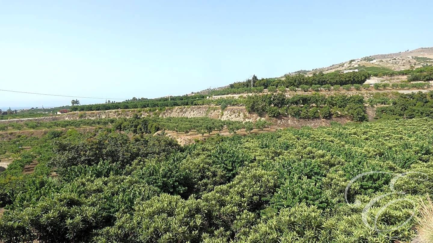 3 Zimmer Villa zu verkaufen in Salobrena mit Pool Garage - 950.000 € (Ref: 7766814)