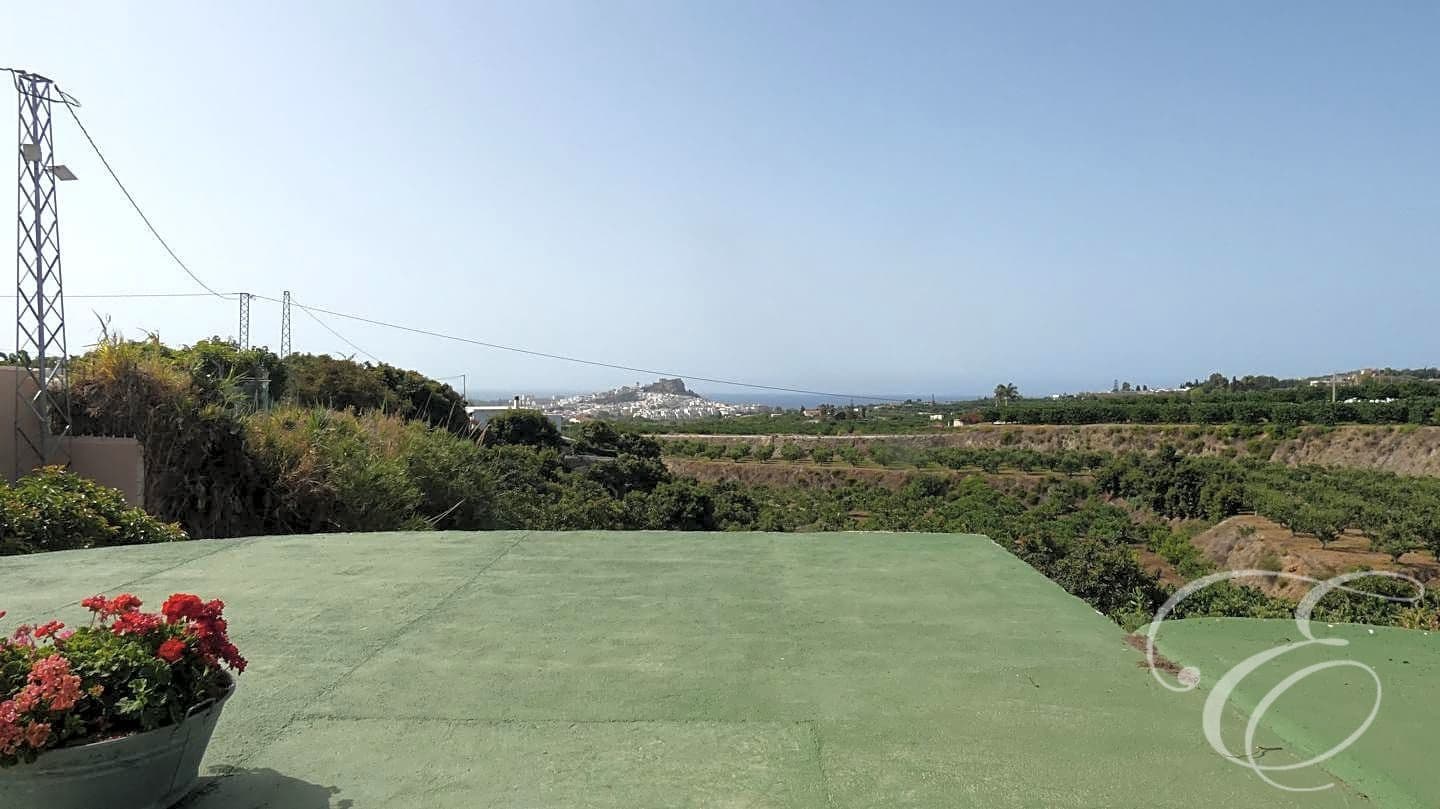 3 Zimmer Villa zu verkaufen in Salobrena mit Pool Garage - 950.000 € (Ref: 7766814)