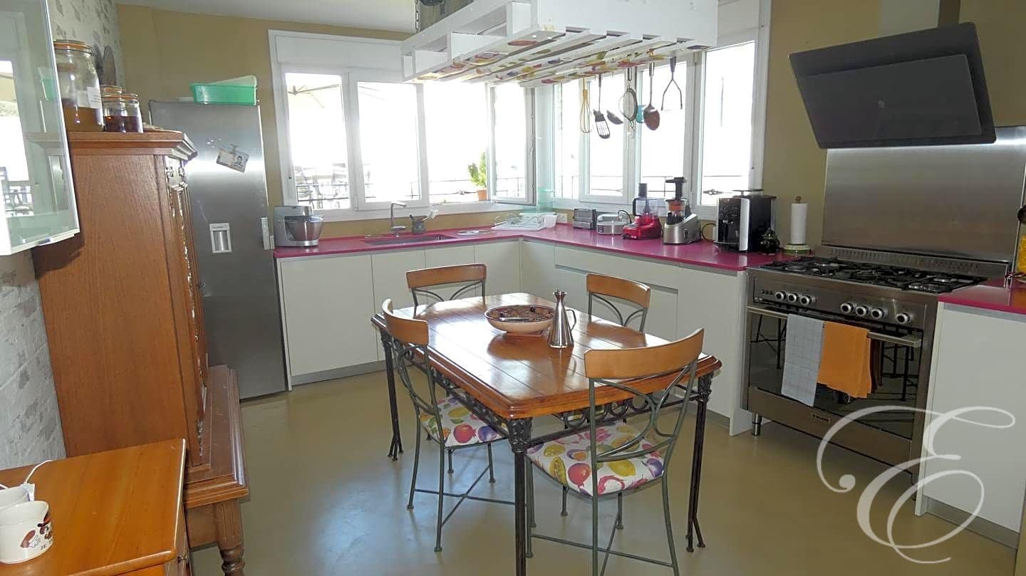 5 soveværelse Villa til salg i Alfarnatejo med swimmingpool - € 450.000 (Ref: 7802594)