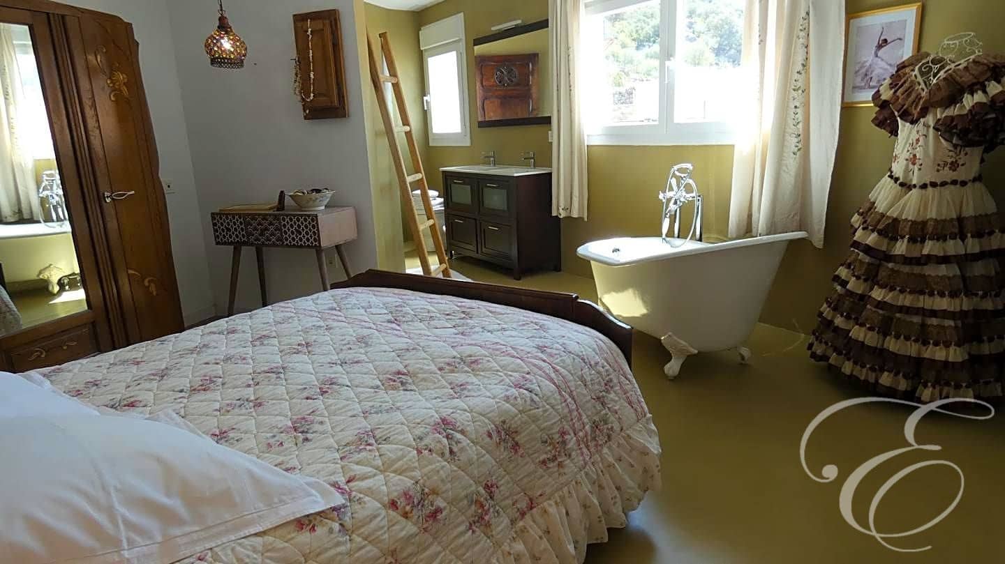 5 soveværelse Villa til salg i Alfarnatejo med swimmingpool - € 450.000 (Ref: 7802594)