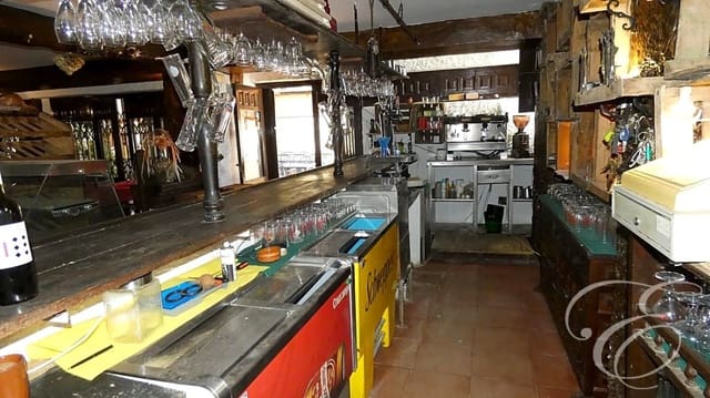 9 sypialnia Willa na sprzedaż w Alcaucín - 630 000 € (Ref: 7825062)