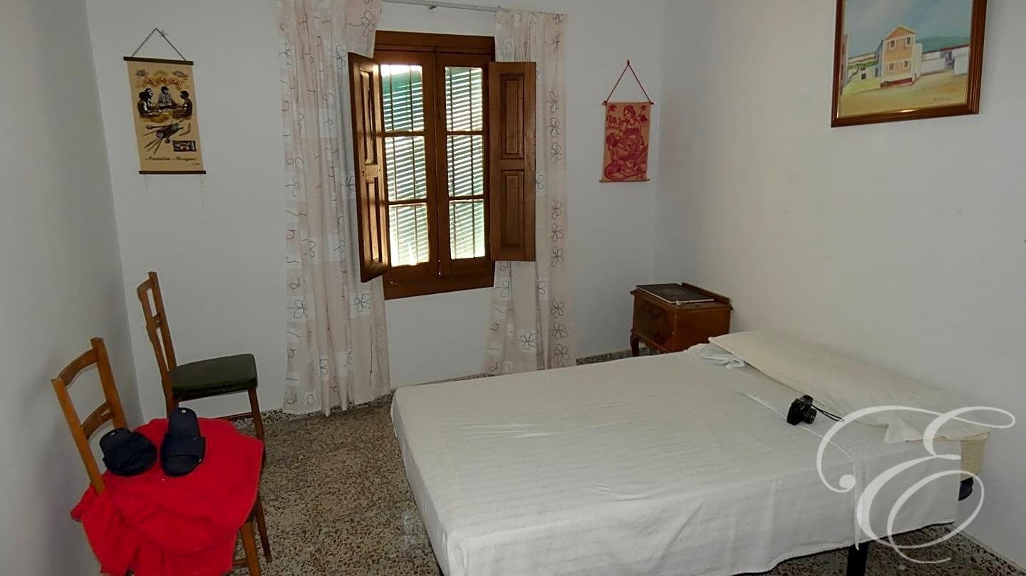 14 bedroom Villa for sale in Periana - € 279,000 (Ref: 7849290)