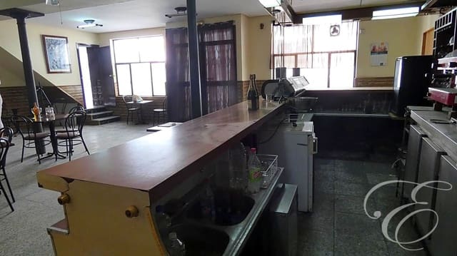 14 soverom Villa til salgs i Periana - € 279 000 (Ref: 7849290)