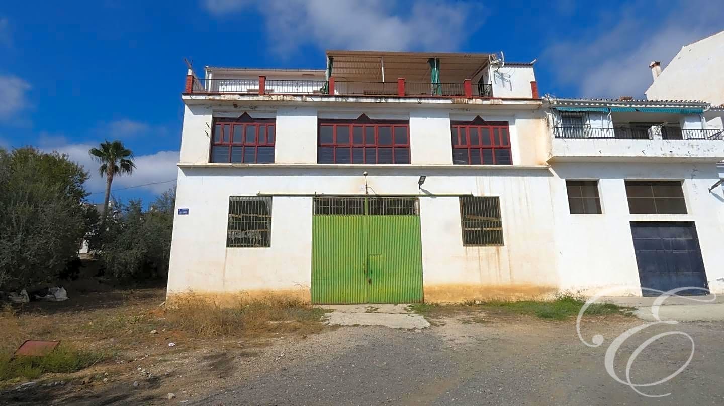 4 soverom Villa til salgs i Periana med garasje - € 360 000 (Ref: 7852055)