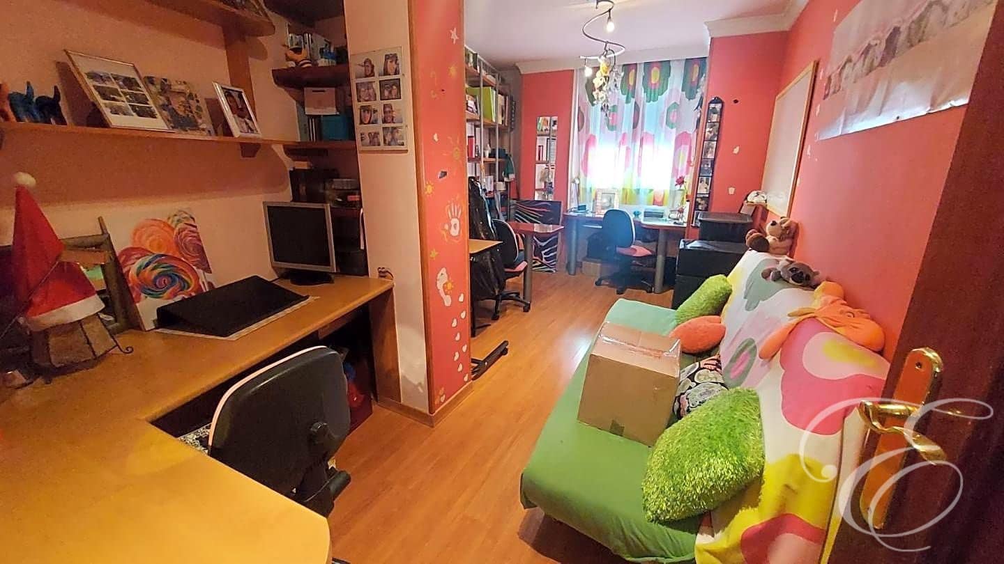 6 chambre Appartement à vendre à Velez-Malaga - 315 000 € (Ref: 7852058)