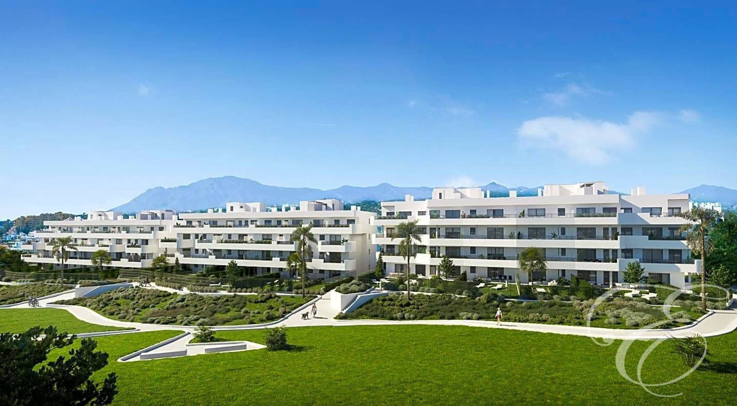 2 chambre Appartement à vendre à Estepona avec piscine garage - 298 000 € (Ref: 7866411)