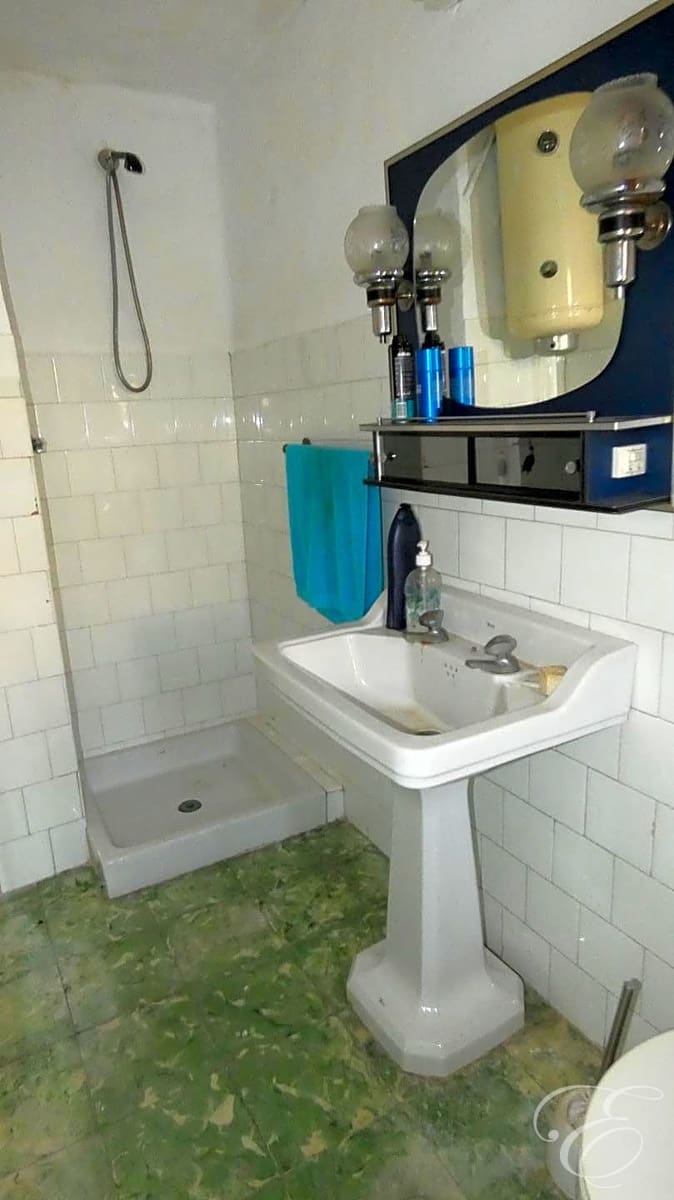 8 bedroom Villa for sale in Periana - € 420,000 (Ref: 7894498)