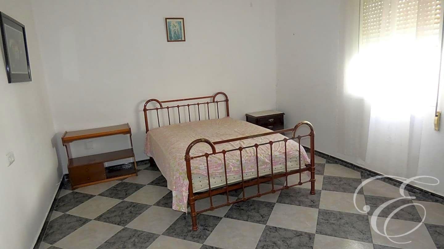 4 soveværelse Villa til salg i Cuevas de San Marcos - € 65.000 (Ref: 7900575)