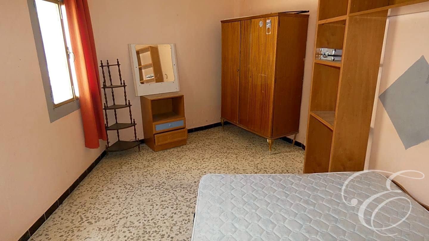 4 soveværelse Villa til salg i Cuevas de San Marcos - € 65.000 (Ref: 7900575)