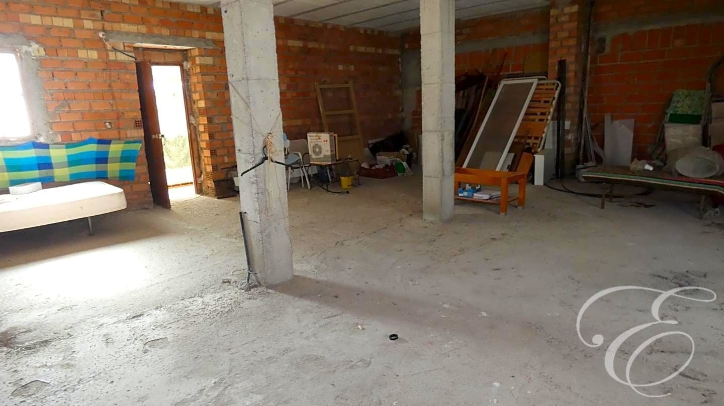 4 soveværelse Villa til salg i Cuevas de San Marcos - € 65.000 (Ref: 7900575)