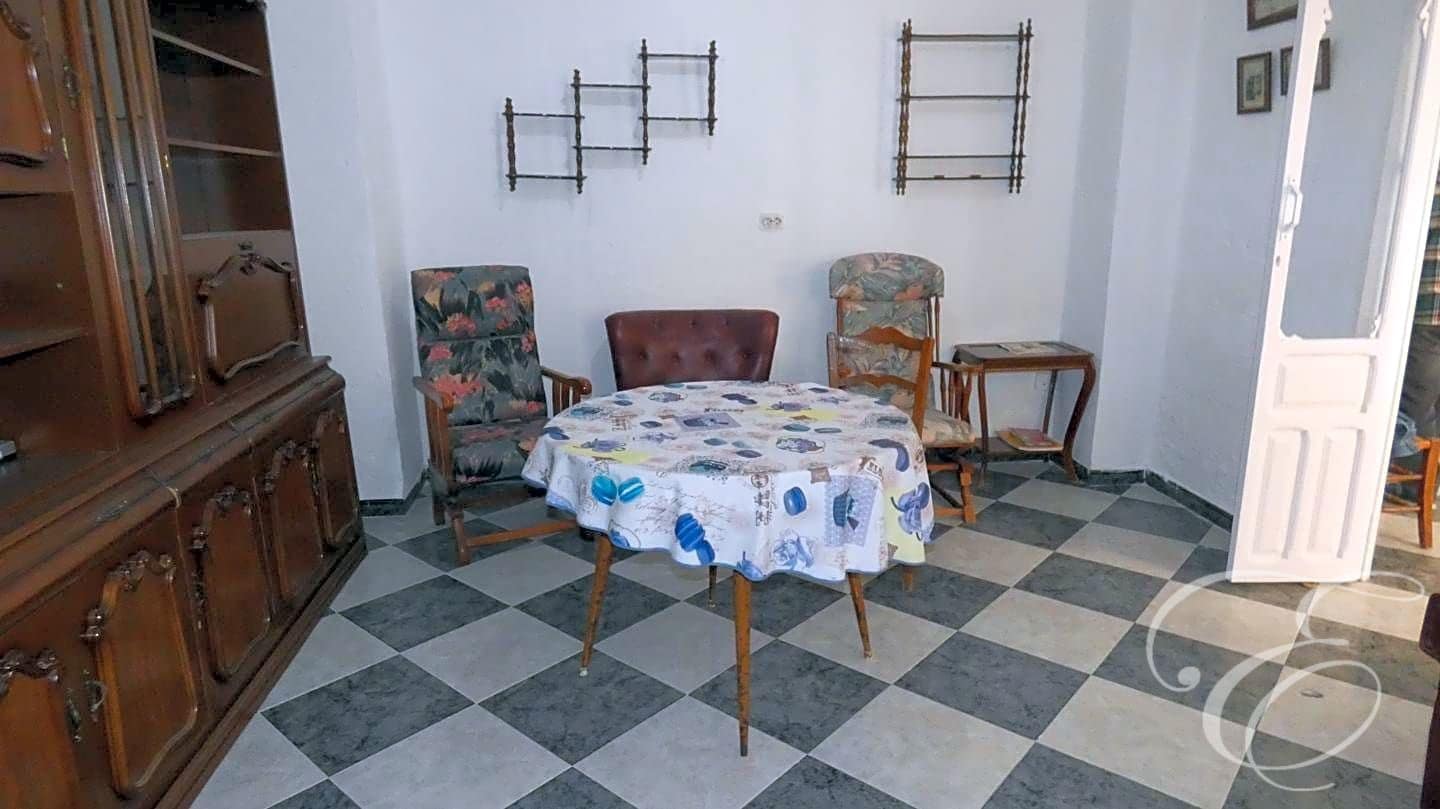 4 soveværelse Villa til salg i Cuevas de San Marcos - € 65.000 (Ref: 7900575)