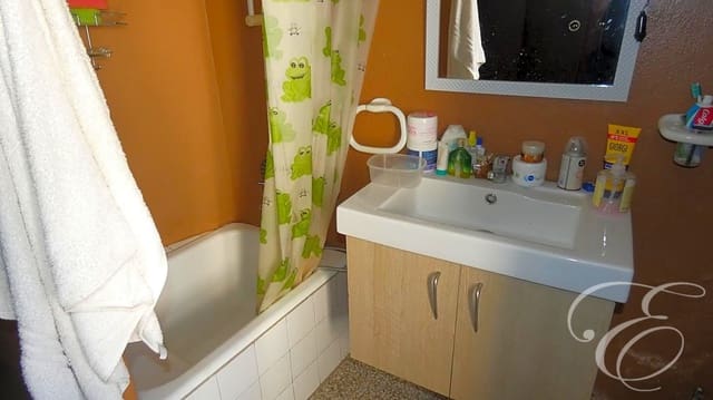 5 slaapkamer Villa te koop in Periana met garage - € 66.000 (Ref: 7934332)