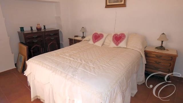 2 slaapkamer Finca/Landhuis te koop in Periana met garage - € 170.000 (Ref: 7936988)