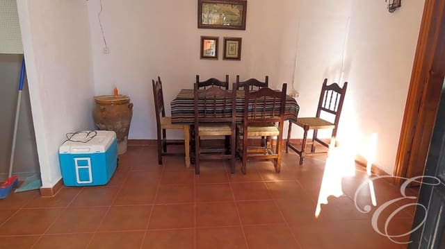 2 slaapkamer Finca/Landhuis te koop in Periana met garage - € 170.000 (Ref: 7936988)