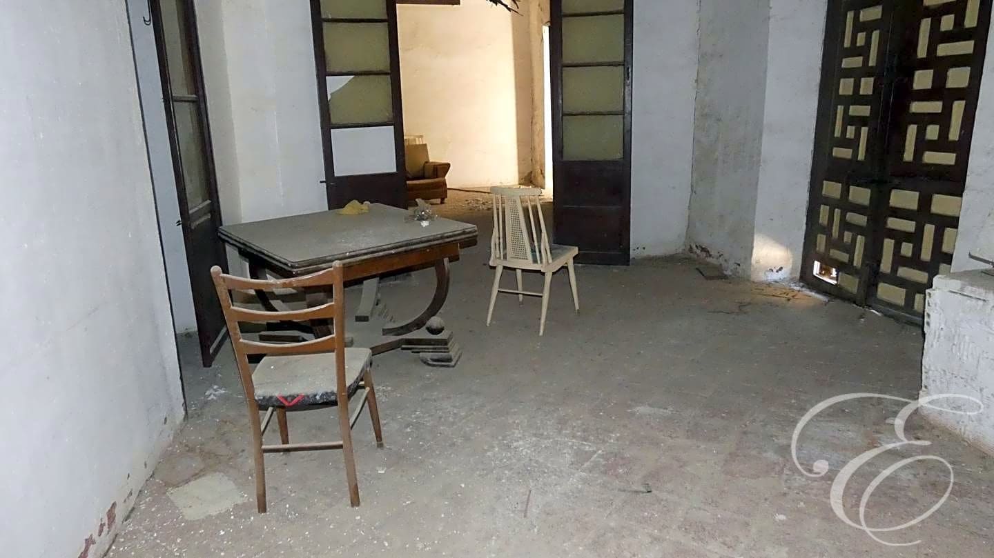 10 slaapkamer Villa te koop in Velez-Malaga - € 180.000 (Ref: 7948328)