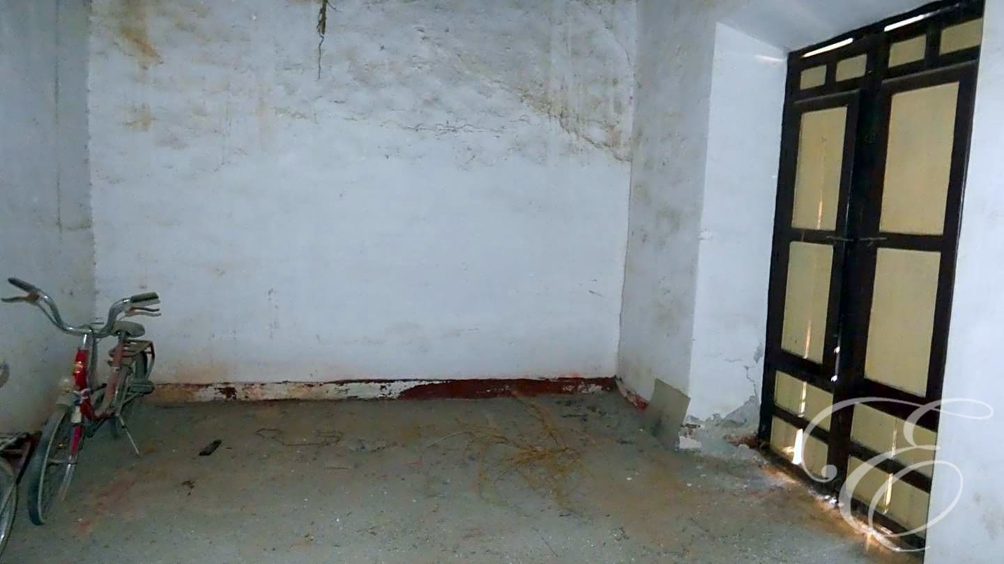 10 slaapkamer Villa te koop in Velez-Malaga - € 180.000 (Ref: 7948328)